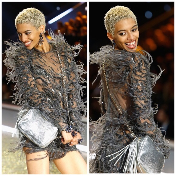 VS Silver Cross Body Bag - Picture 2 of 7